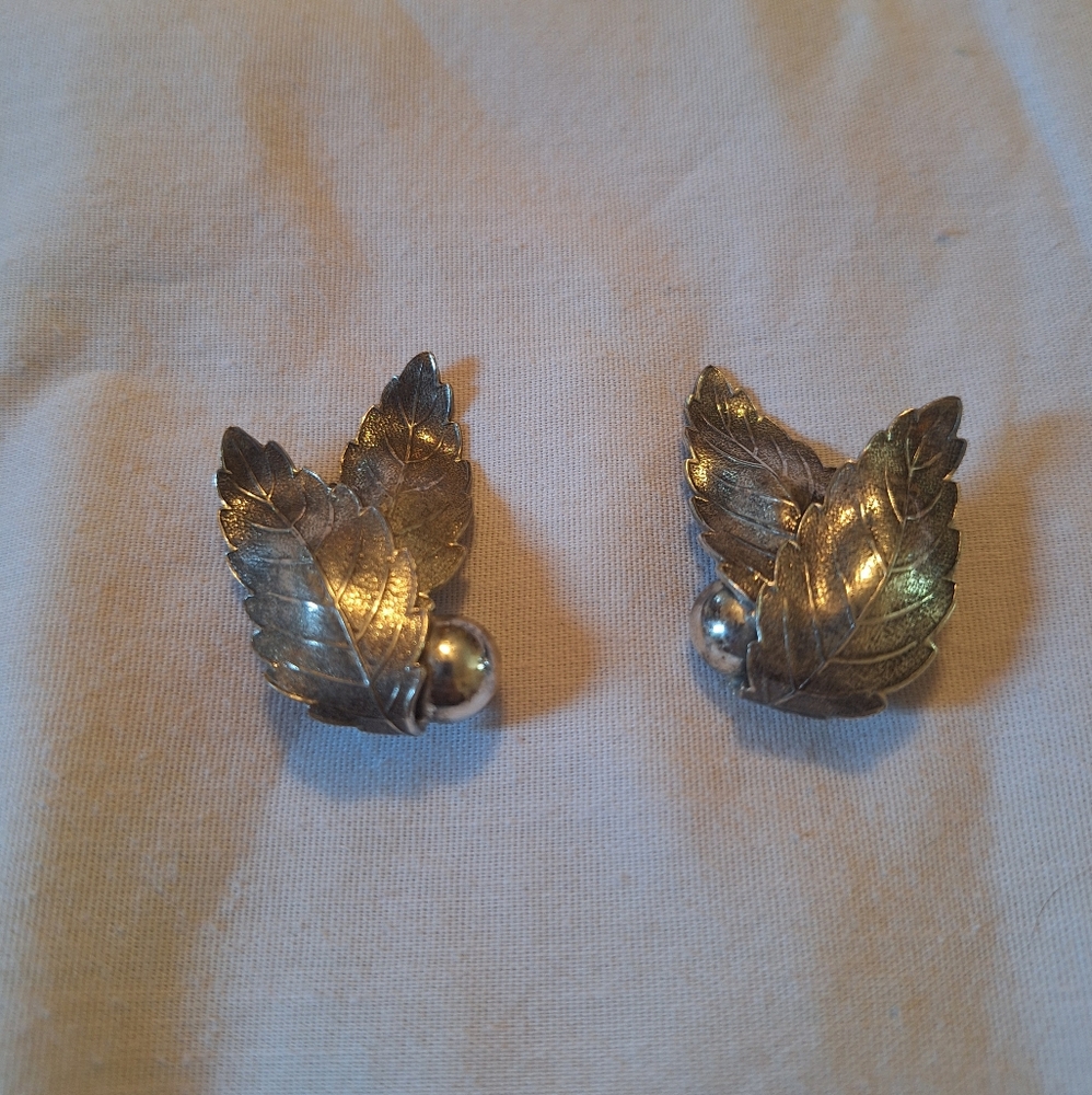 Bartek Pewter Leaf Clip on Earrings